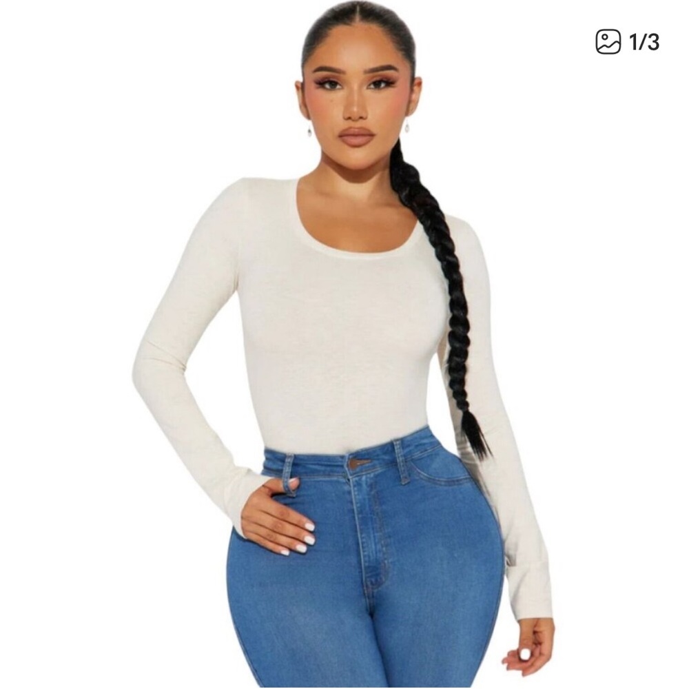 NWOT  Women’s Fashion Nova Brianna Long Sleeve Tee Sizw Largw